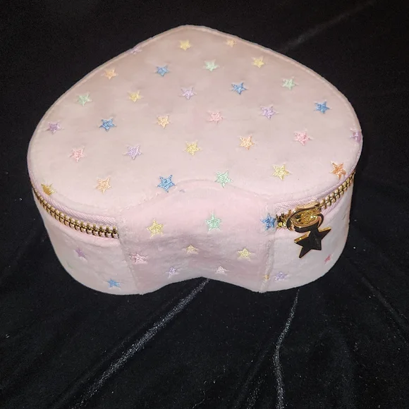 Stoney Clover Lane Park & Beach, Velour Pink Heart Case with Multicolor Stars - Picture 6 of 13